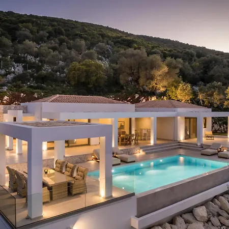 别墅 Templin Chaliotata